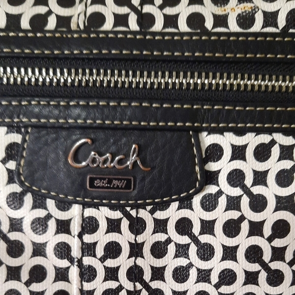 Coach Monochrome Patterned Shoulder Bag - Picture 2 of 11